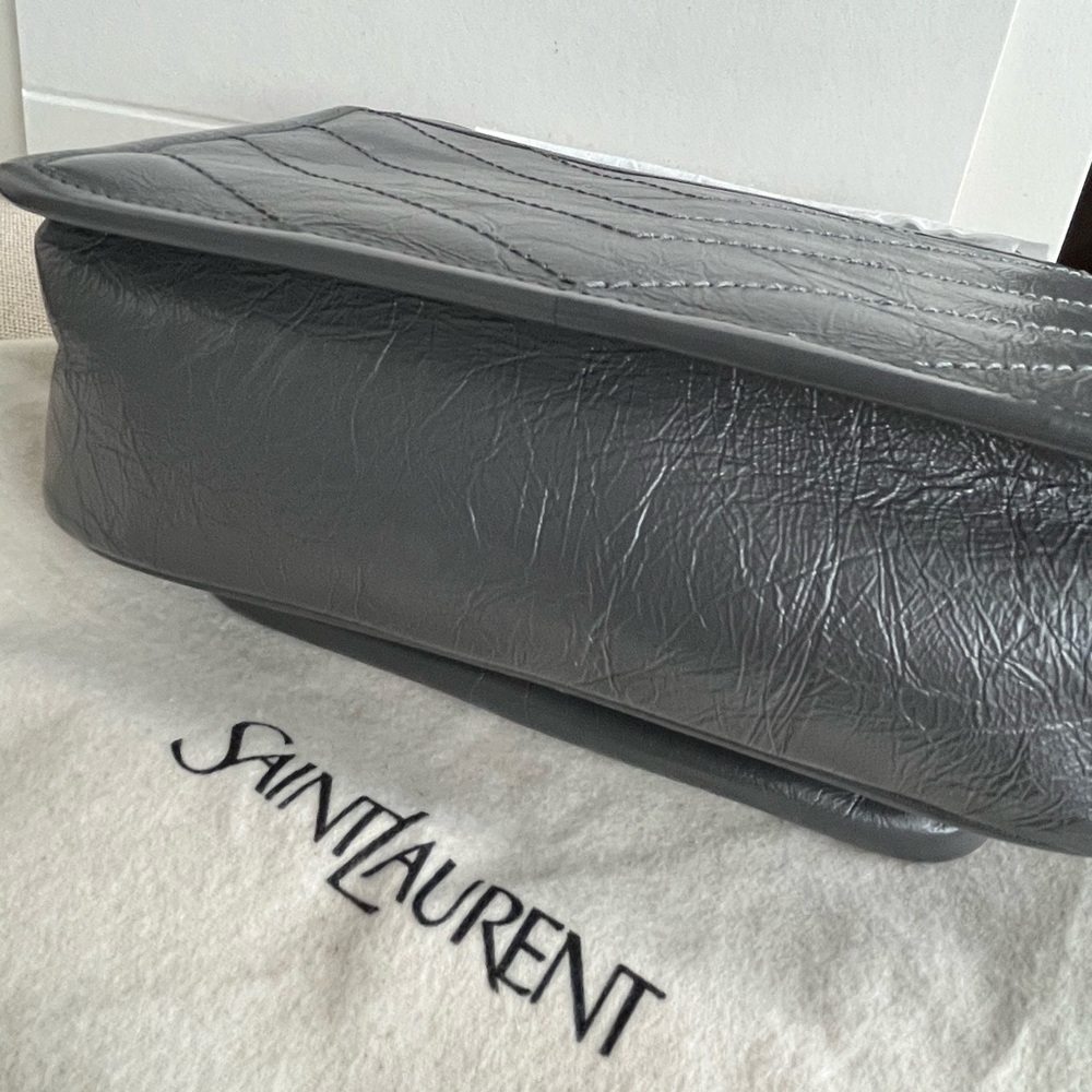 Yves Saint Laurent Niki Baby Shoulder Bag - Picture 4 of 15